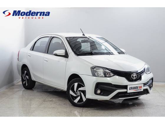 TOYOTA ETIOS 1.5 X PLUS SEDAN 16V FLEX 4P AUTOMÁTICO